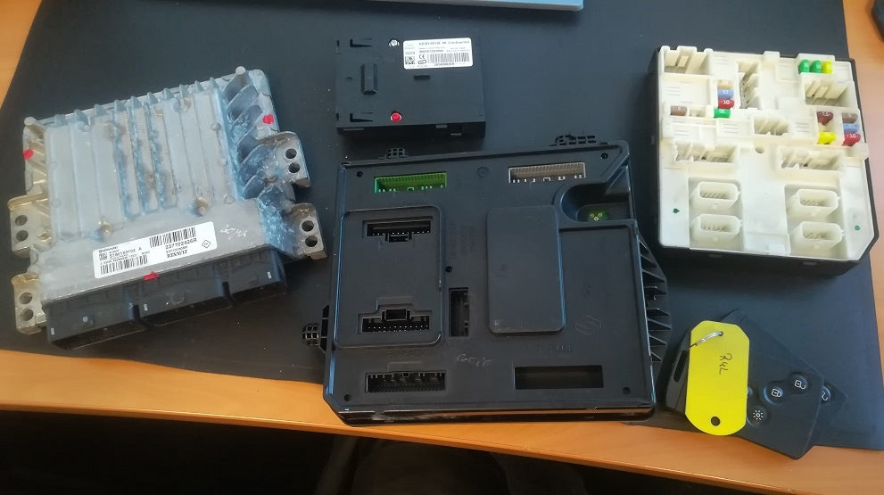 Renault Megane 3 ECU set SID307