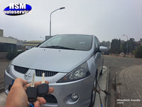 Mitsubishi sleutel met afstandsbediening thumbnail 3