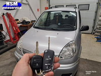 Toyota sleutel met afstandsbediening thumbnail 2