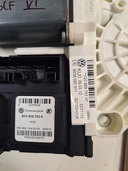 VW raam motor Golf 6 5K0959793A
